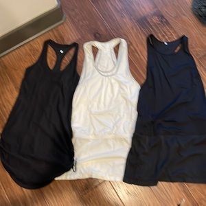 Bundle Lululemon exercise cover ups.